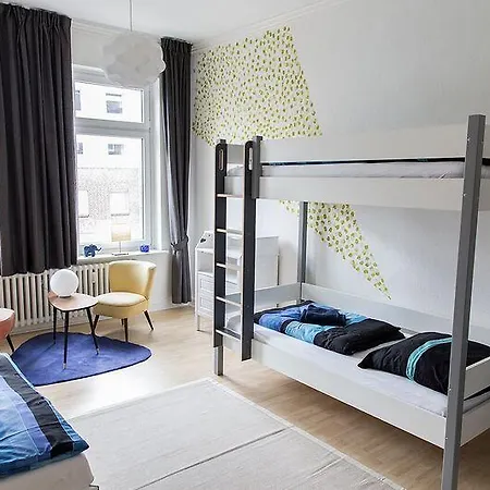 Stilvolle Altbauwohnung in zentraler Lage Kiel Exterior foto