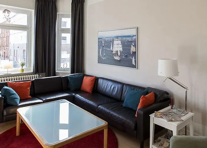 Stilvolle Altbauwohnung in zentraler Lage