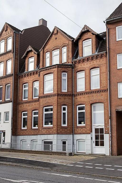 Apartment Stilvolle Altbauwohnung In Zentraler Lage *